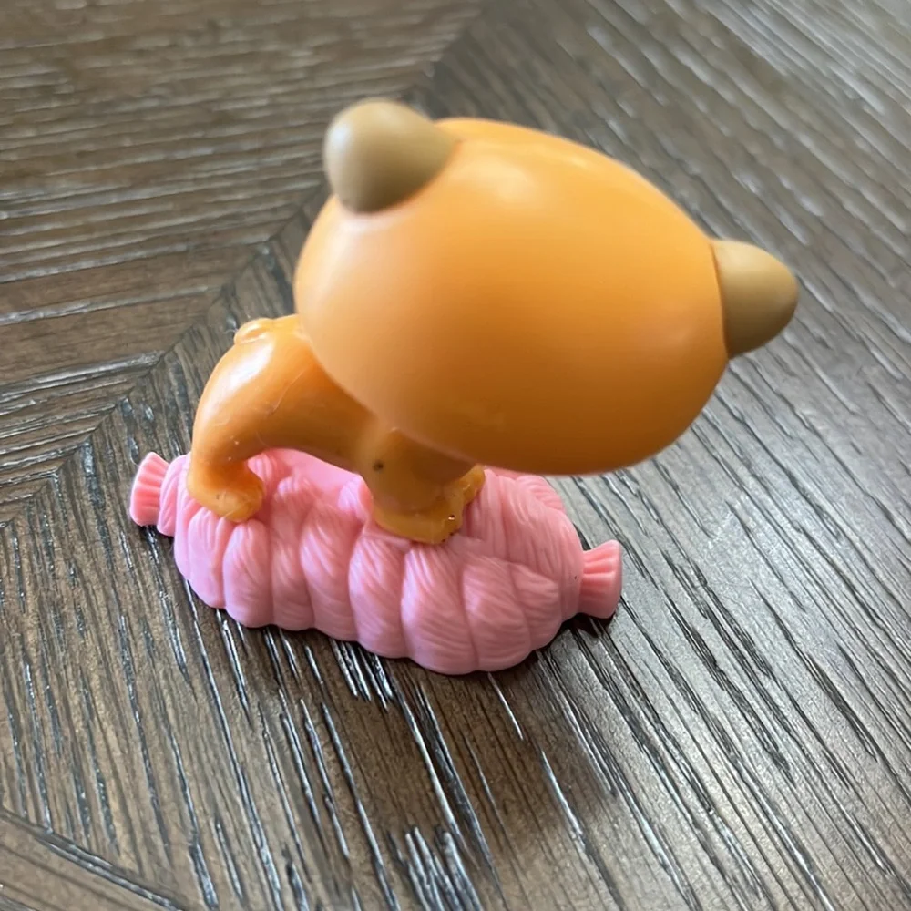Littlest Pet Shop McDonalds 2010 Hasbro orange ferret figurine